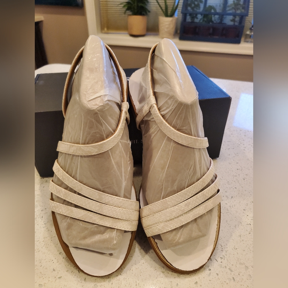 Naturalizer Salma White/Cream/Beige Snake Women's Shoes New - Picture 10 of 12